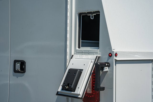 2026 Ford E-Series Cutaway E-350 SRW