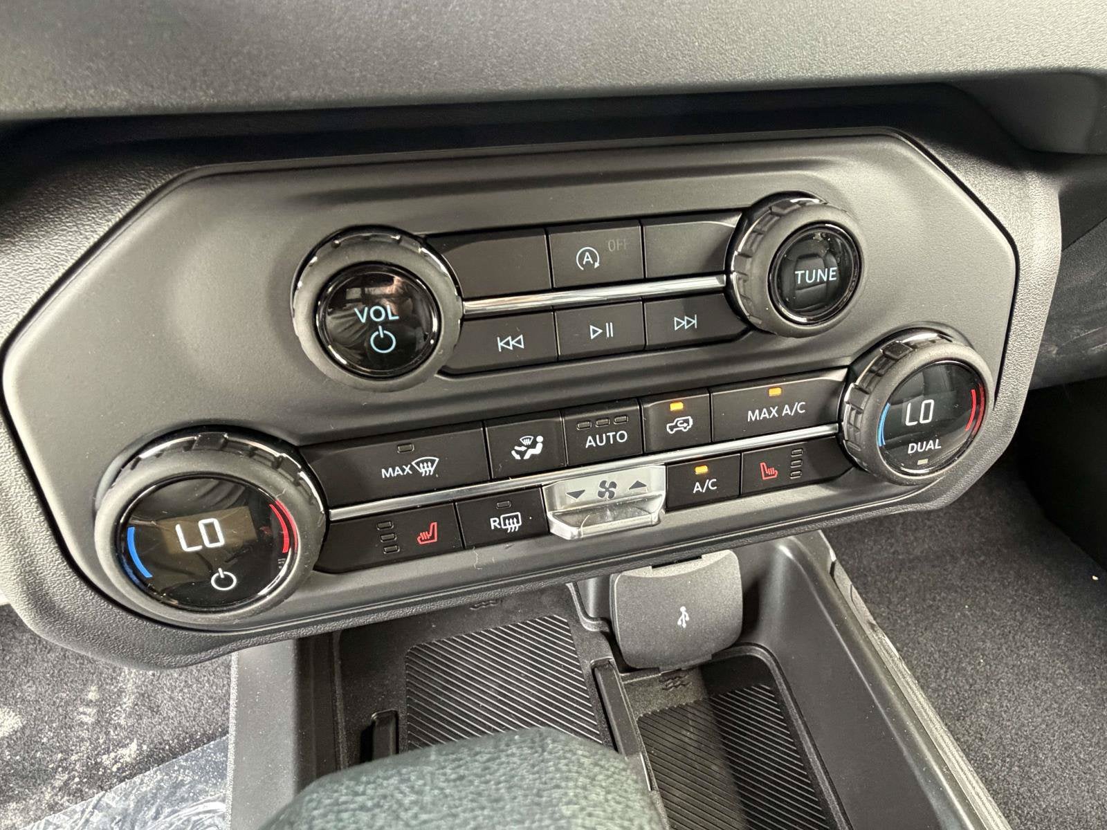2026 Ford Bronco Ford Custom Garage