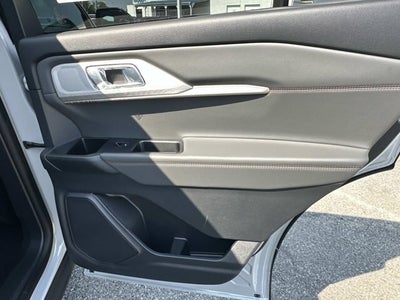 2027 Ford Explorer Active w/200A Pkg