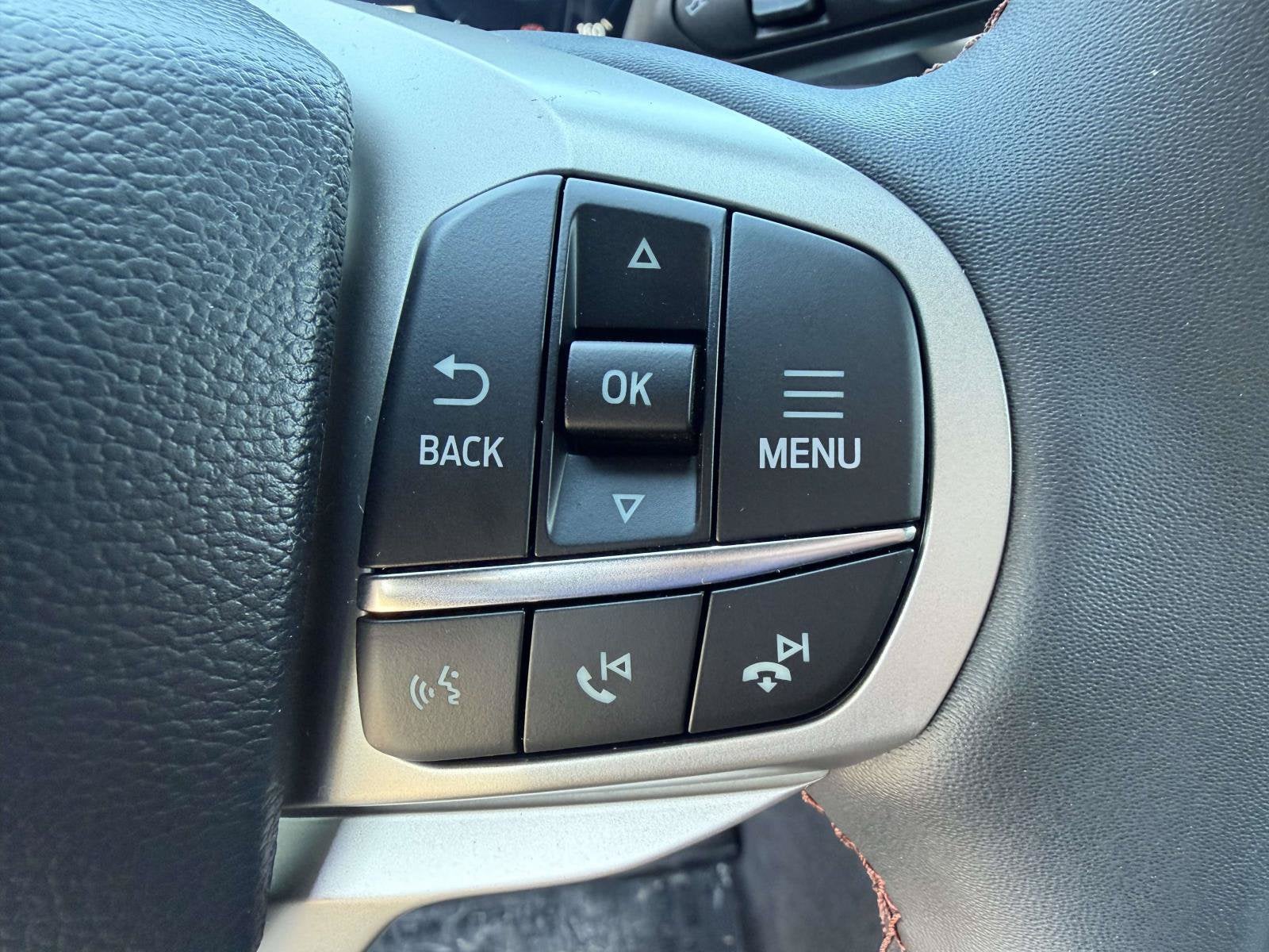 2027 Ford Explorer Active w/200A Pkg