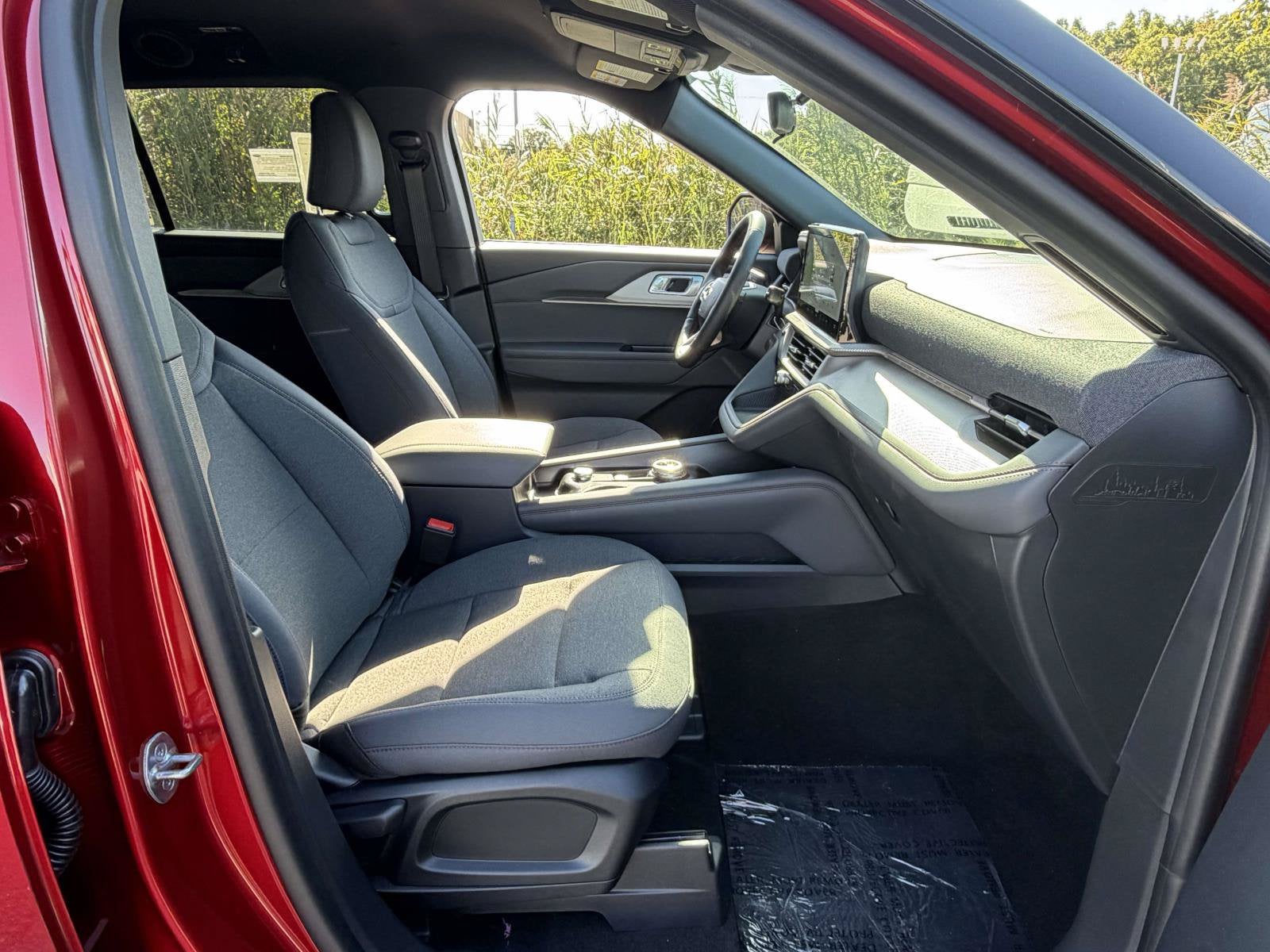 2027 Ford Explorer Active w/200A Pkg