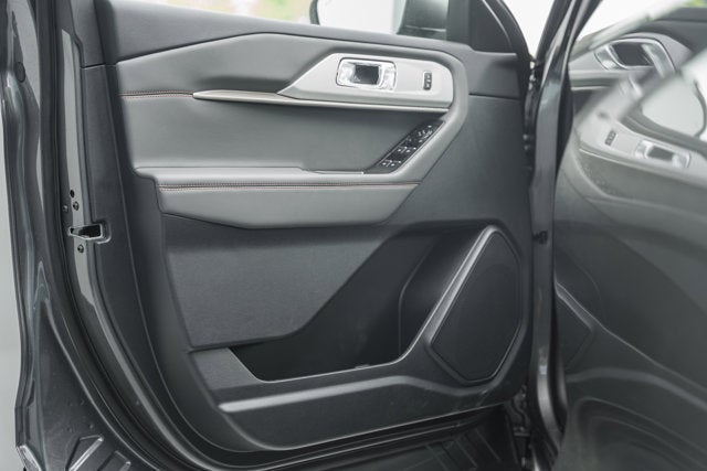 2026 Ford Explorer Active w/100A Pkg