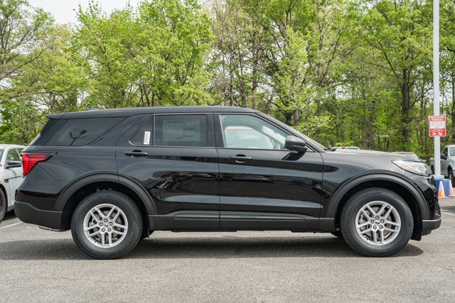 2026 Ford Explorer Active w/100A Pkg