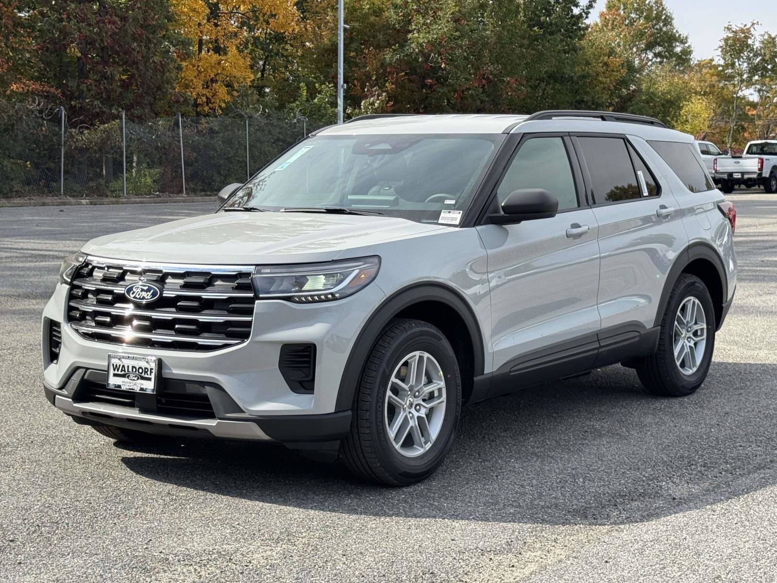 2027 Ford Explorer Active w/200A Pkg
