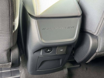 2027 Ford Explorer Active w/200A Pkg