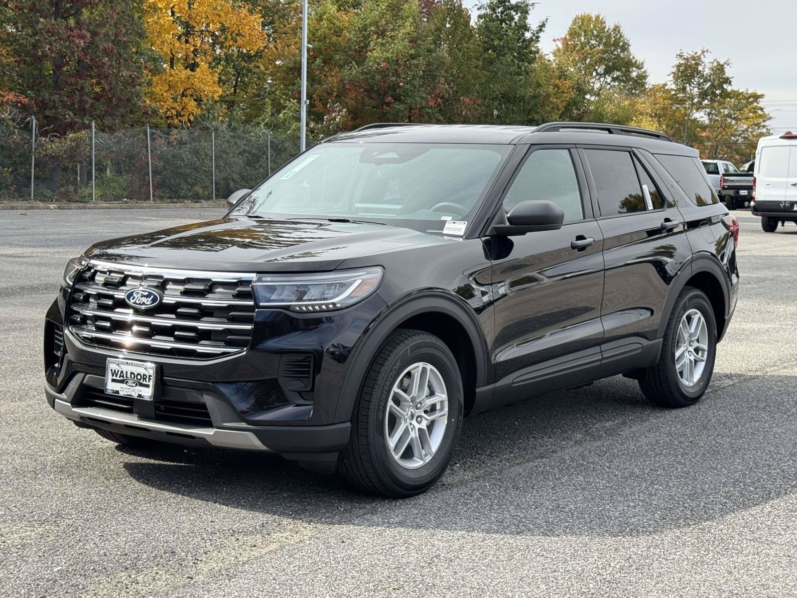 2027 Ford Explorer Active w/200A Pkg