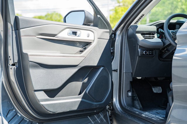 2026 Ford Explorer Active w/100A Pkg