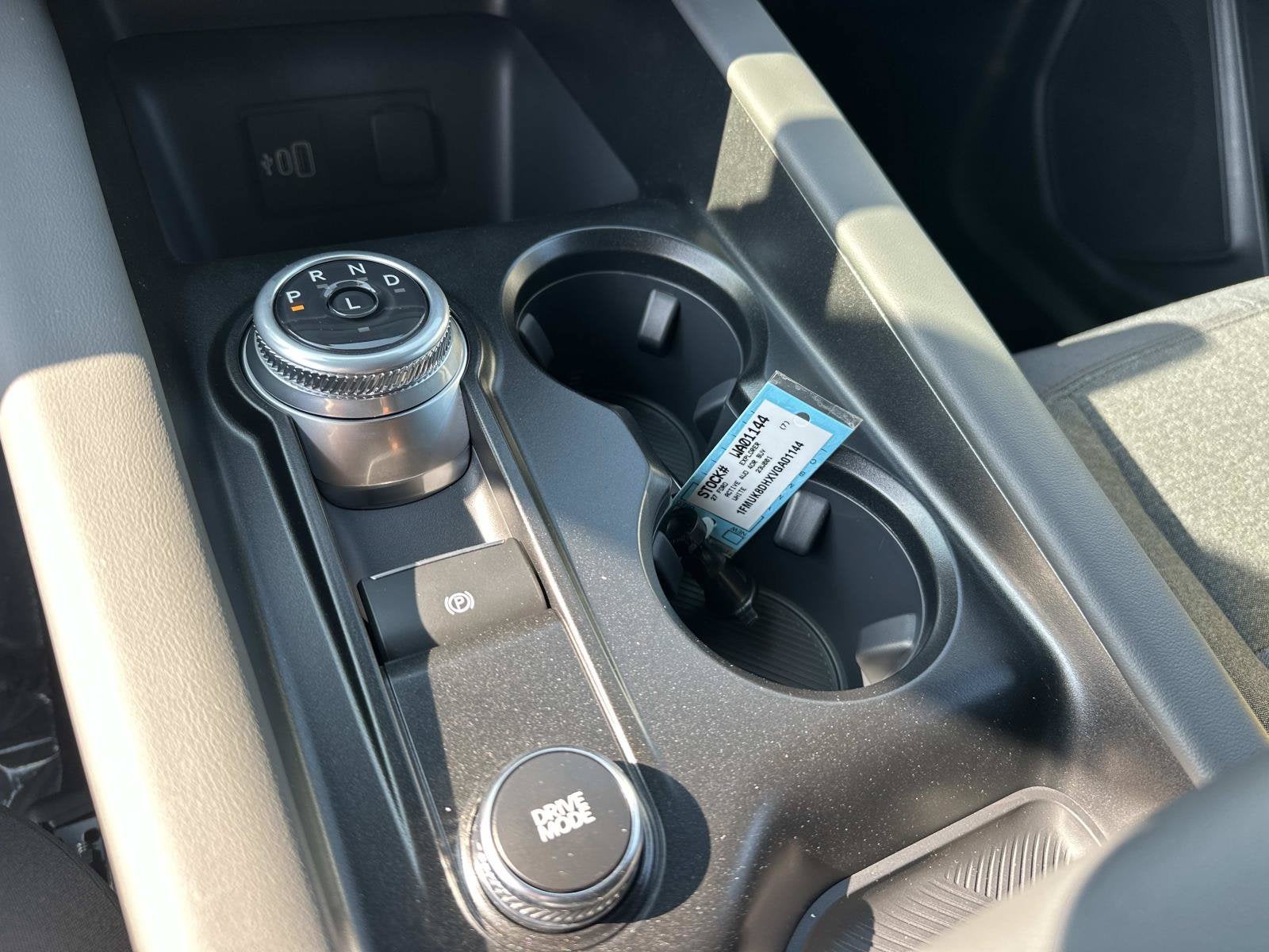 2027 Ford Explorer Active w/200A Pkg