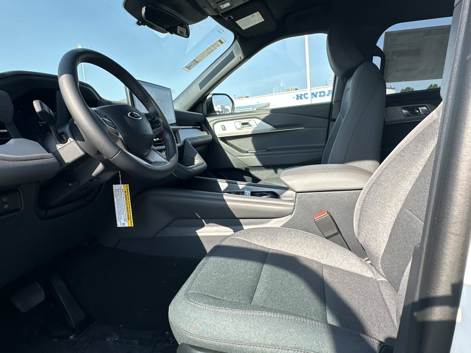 2027 Ford Explorer Active w/200A Pkg