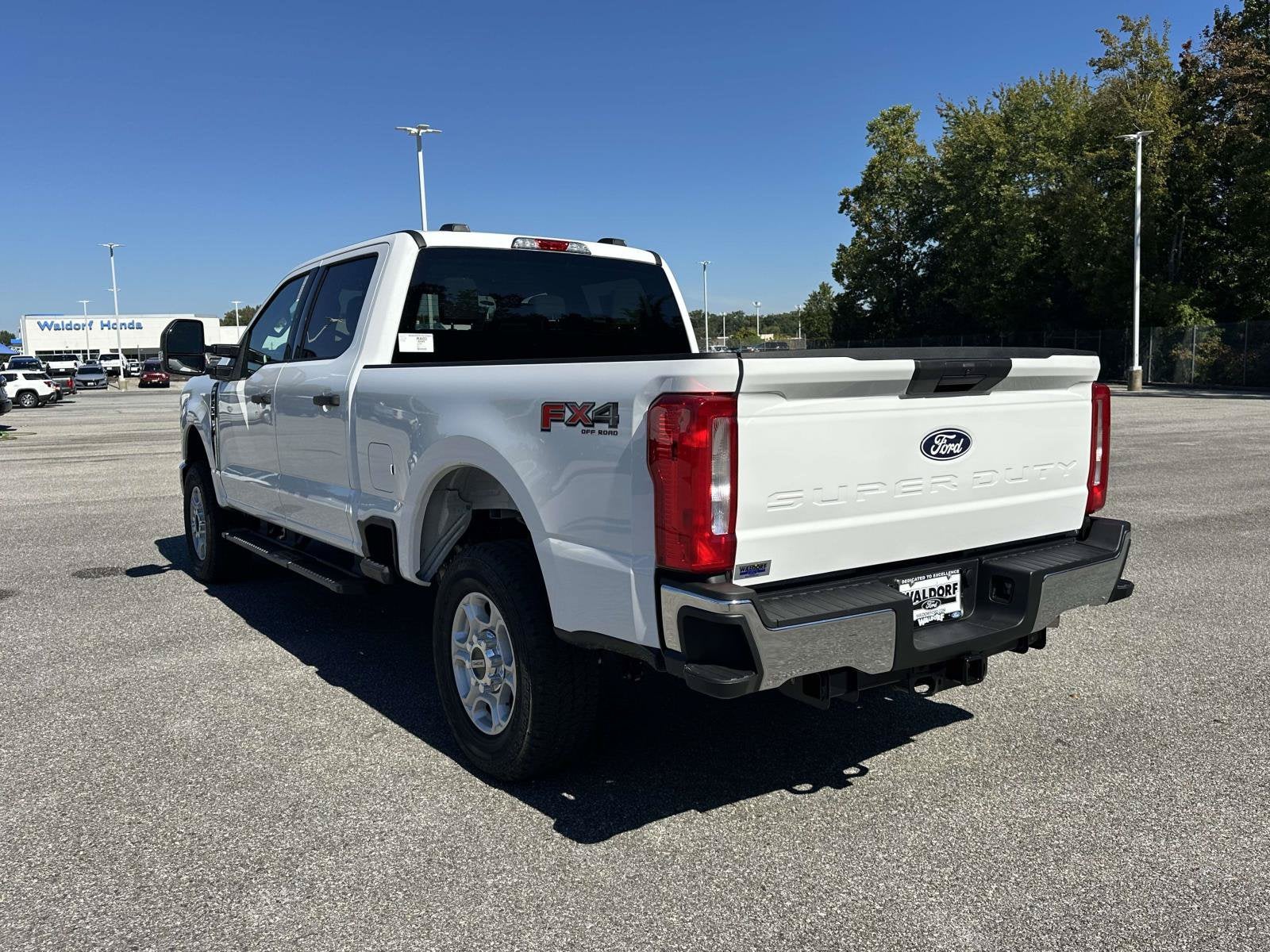 2027 Ford Super Duty F-250 SRW XLT