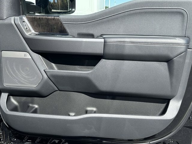 2027 Ford Super Duty F-250 SRW LARIAT