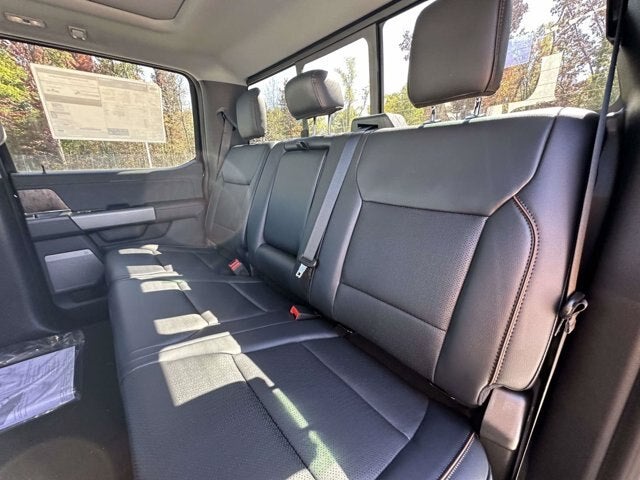 2027 Ford Super Duty F-250 SRW LARIAT