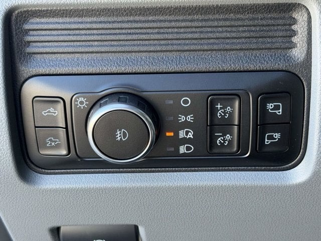 2027 Ford Super Duty F-250 SRW XLT