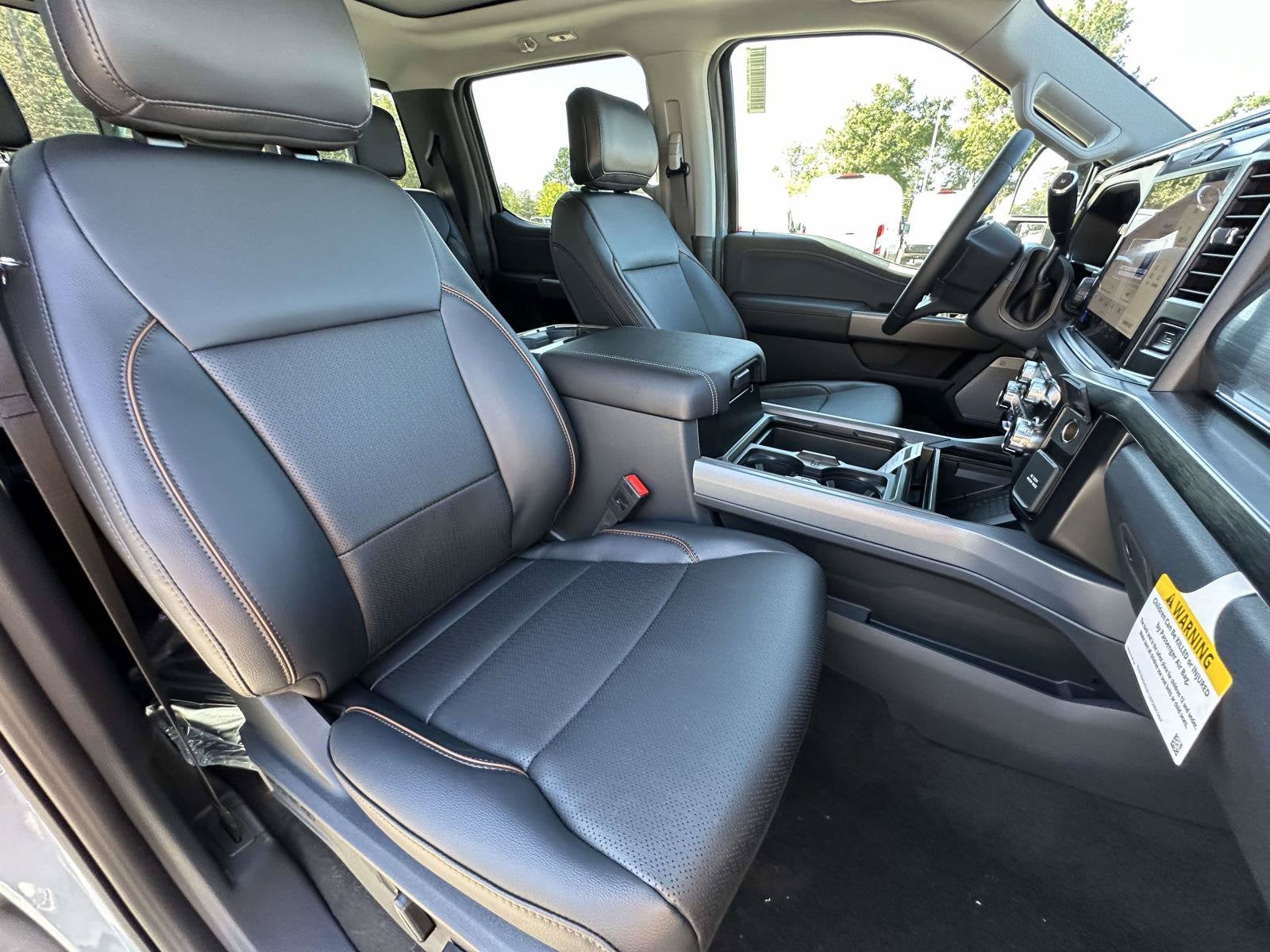 2027 Ford Super Duty F-250 SRW LARIAT