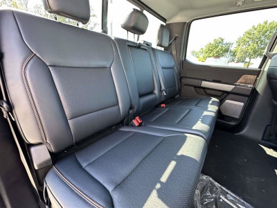 2027 Ford Super Duty F-250 SRW LARIAT