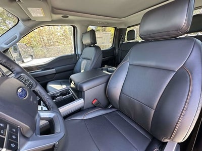 2027 Ford Super Duty F-250 SRW LARIAT
