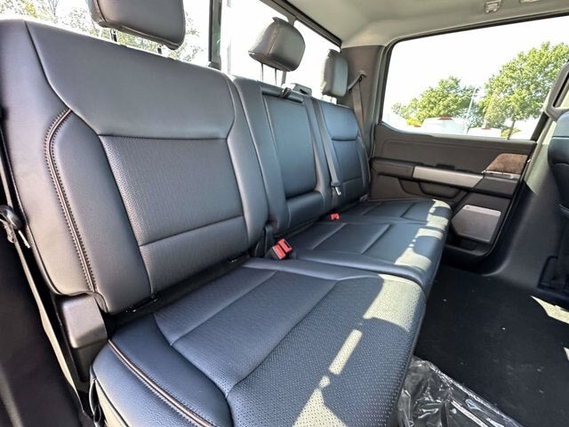 2027 Ford Super Duty F-250 SRW LARIAT