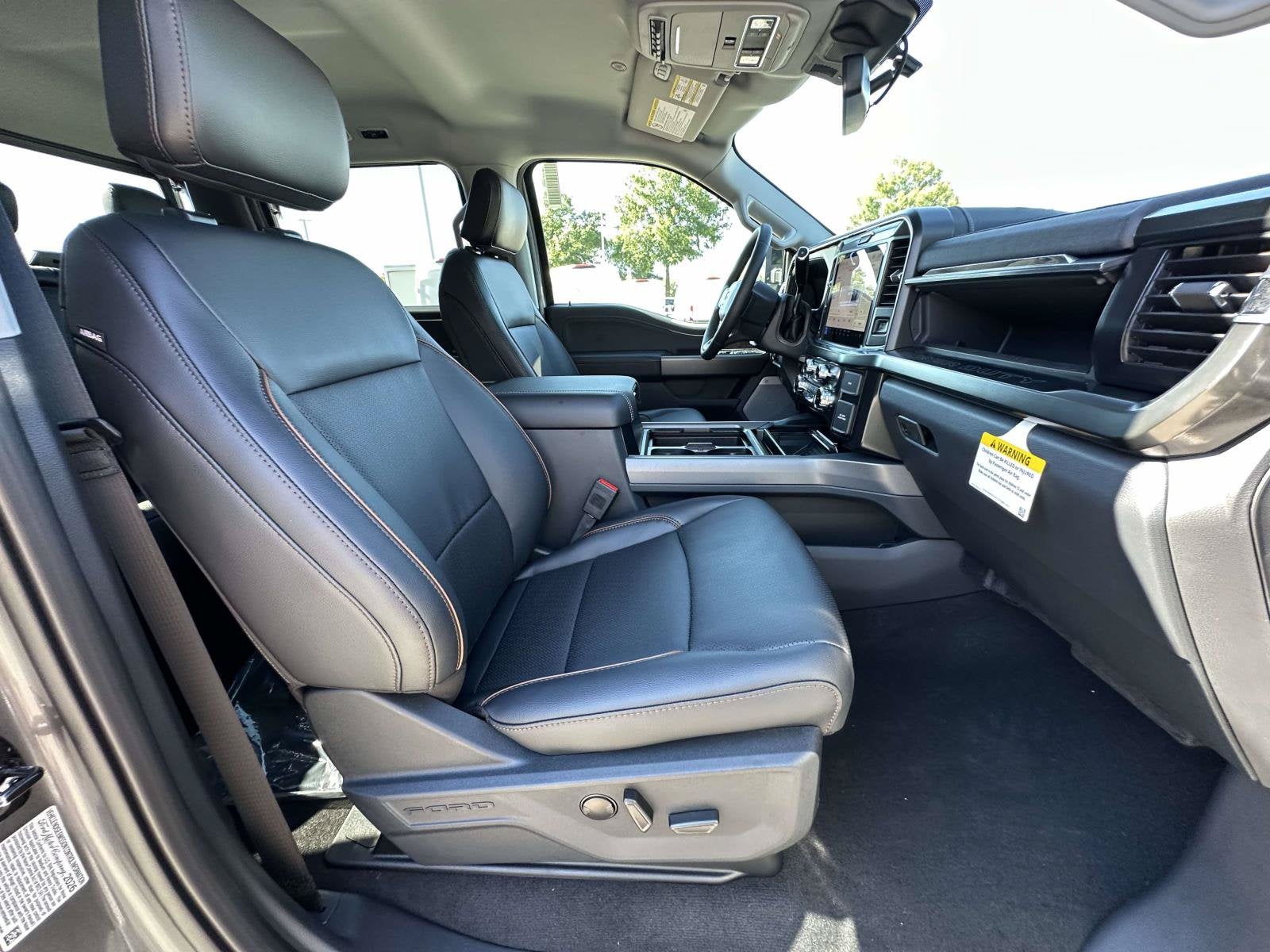 2027 Ford Super Duty F-250 SRW LARIAT