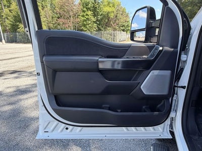 2026 Ford Super Duty F-350 SRW Platinum
