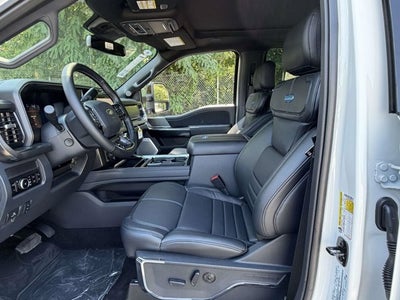2026 Ford Super Duty F-350 SRW Platinum