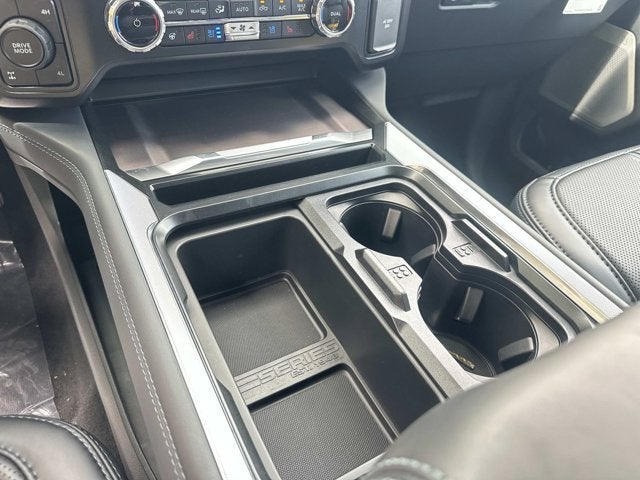 2026 Ford Super Duty F-350 SRW Platinum
