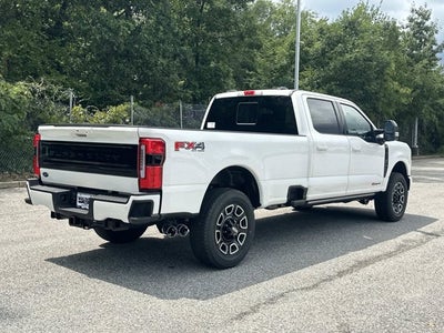 2026 Ford Super Duty F-350 SRW Platinum