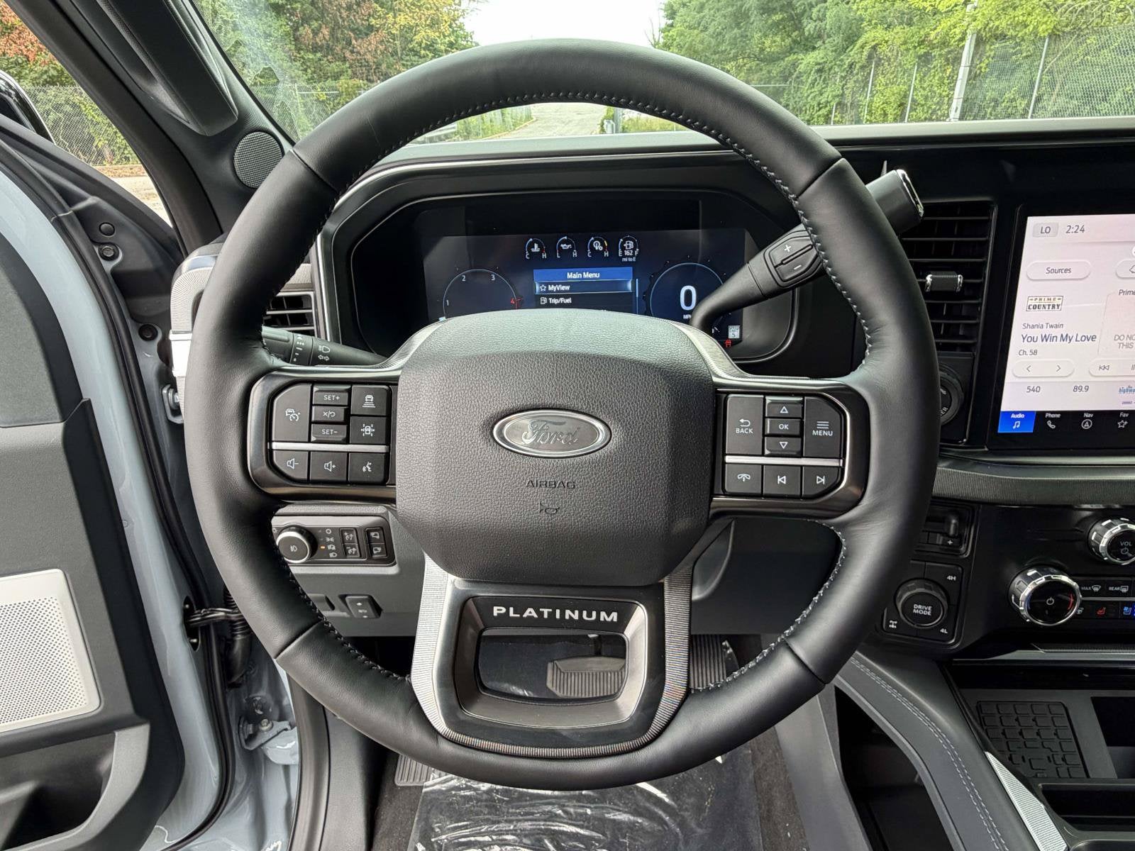 2026 Ford Super Duty F-350 SRW Platinum