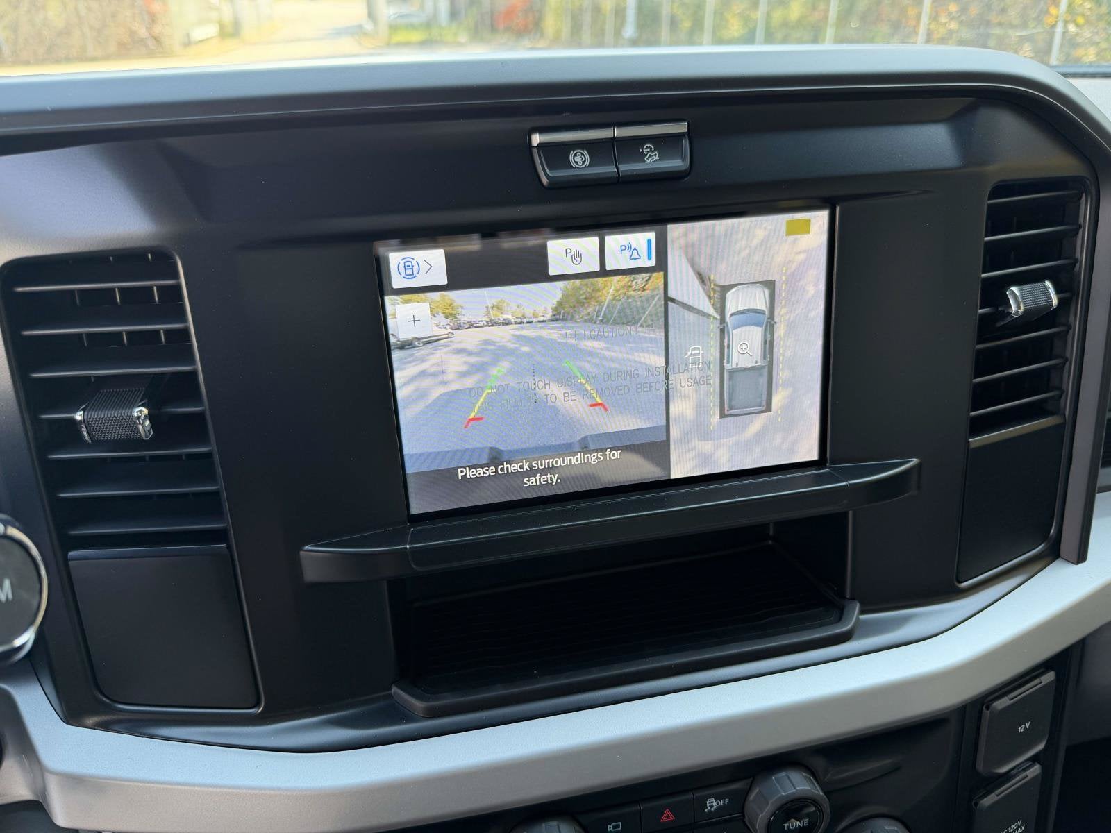 2027 Ford Super Duty F-350 SRW XL