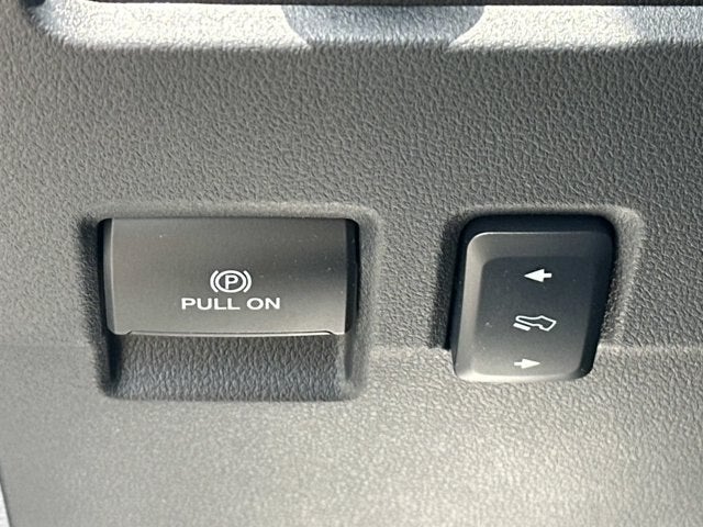 2026 Ford Super Duty F-350 DRW LARIAT