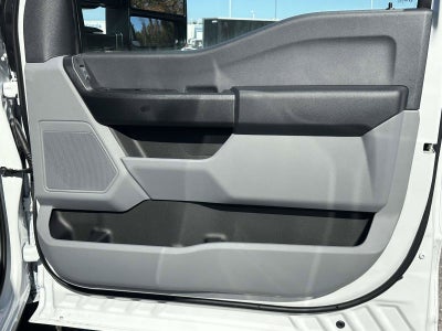 2027 Ford Super Duty F-350 DRW XL