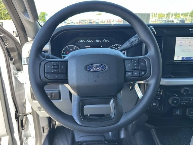 2027 Ford Super Duty F-350 DRW XL