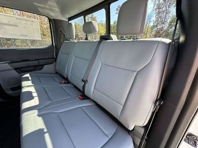 2027 Ford Super Duty F-350 DRW XL