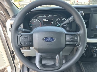 2027 Ford Super Duty F-350 DRW XL