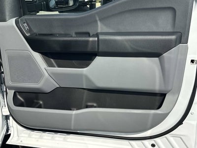 2027 Ford Super Duty F-350 DRW XL
