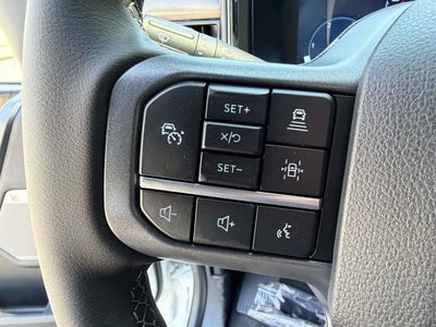 2026 Ford Super Duty F-350 DRW LARIAT