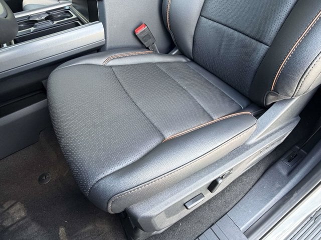 2026 Ford Super Duty F-350 DRW LARIAT
