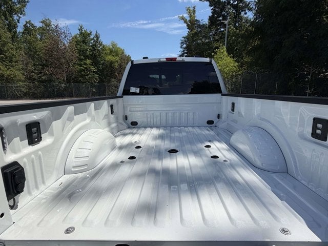 2026 Ford Super Duty F-350 DRW LARIAT