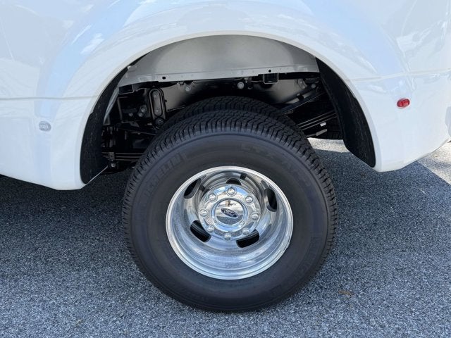 2026 Ford Super Duty F-350 DRW LARIAT