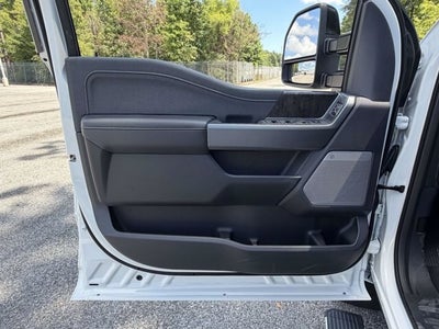 2026 Ford Super Duty F-350 DRW LARIAT