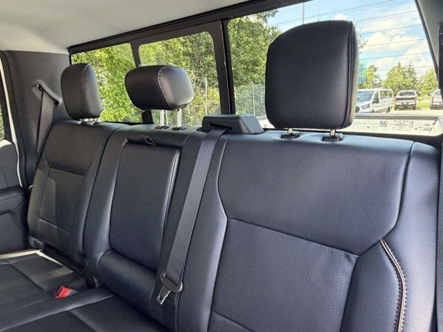 2026 Ford Super Duty F-350 DRW LARIAT