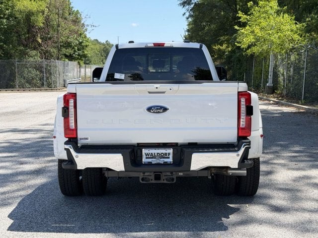 2026 Ford Super Duty F-350 DRW LARIAT