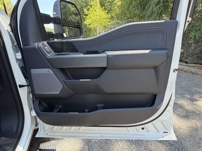 2026 Ford Super Duty F-350 DRW LARIAT