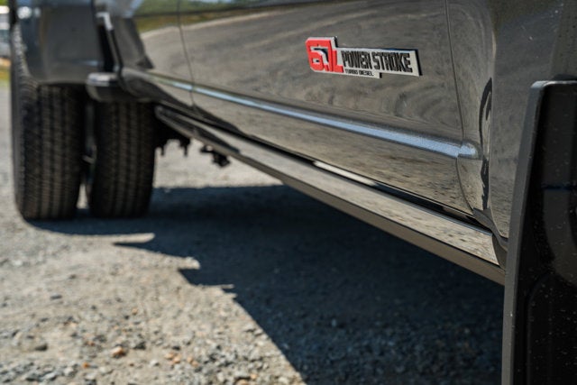 2026 Ford Super Duty F-350 DRW LARIAT