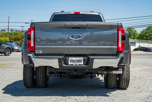2026 Ford Super Duty F-350 DRW LARIAT
