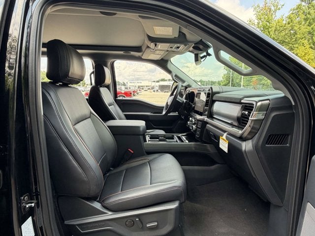 2026 Ford Super Duty F-350 DRW LARIAT