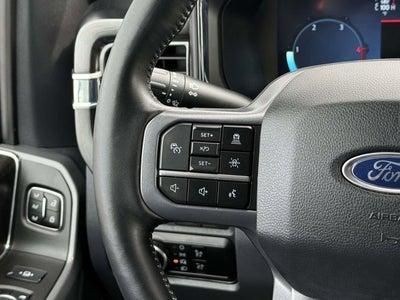 2023 Ford Super Duty F-350 DRW LARIAT