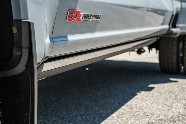 2026 Ford Super Duty F-350 DRW LARIAT
