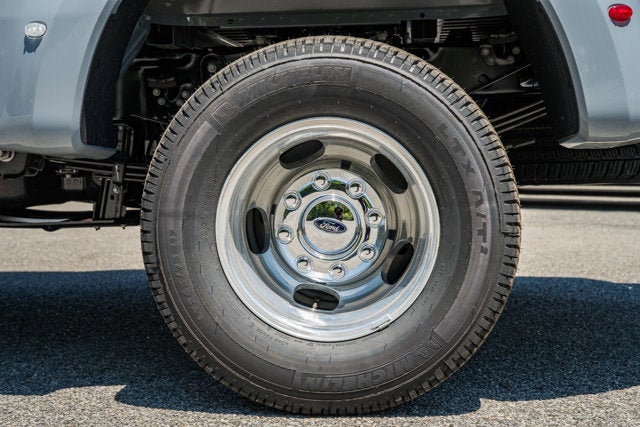 2026 Ford Super Duty F-350 DRW LARIAT