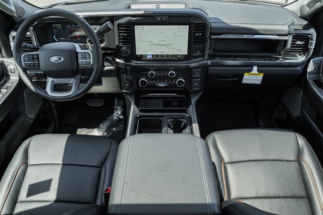 2026 Ford Super Duty F-350 DRW LARIAT
