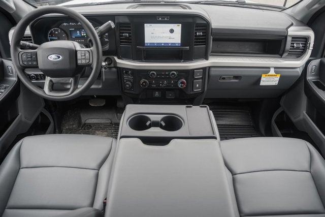 2026 Ford Super Duty F-350 DRW XL